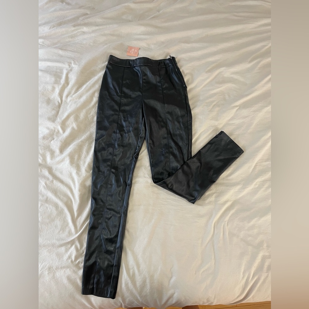 Miss Lola leather pants